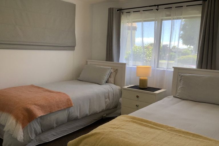 Photo of property in 18 Newberry Place, Richmond Heights, Taupo, 3330