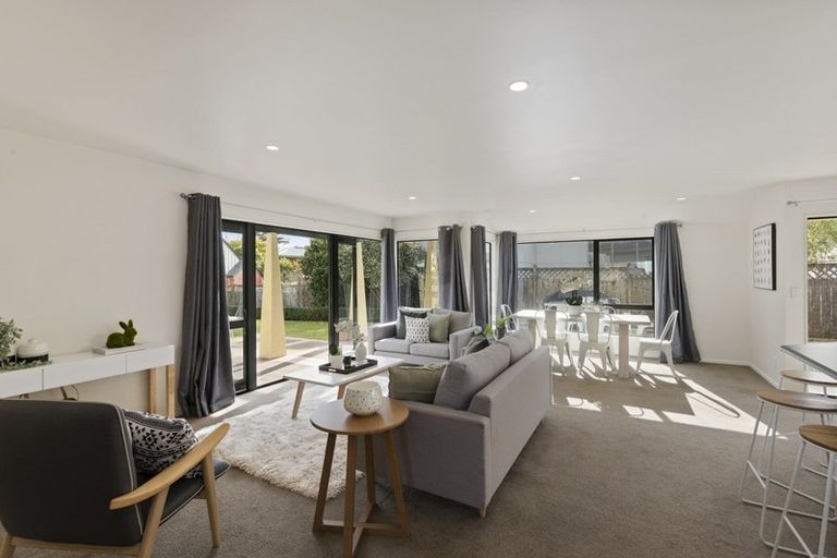 Photo of property in 21b Manuka Street, Stokes Valley, Lower Hutt, 5019