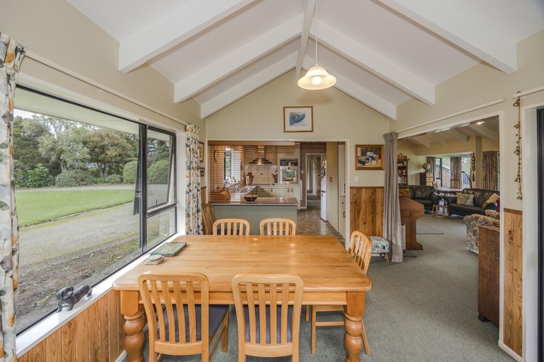 Photo of property in 376 Awamoa Road, Awamoa, Oamaru, 9495