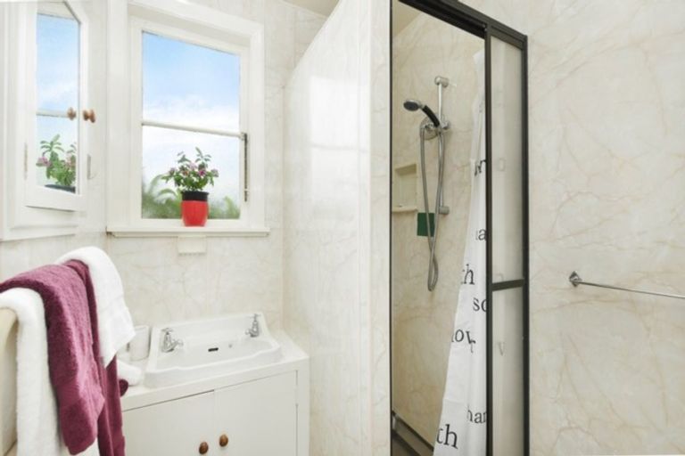 Photo of property in 2/10 Hillier Place, Spreydon, Christchurch, 8024