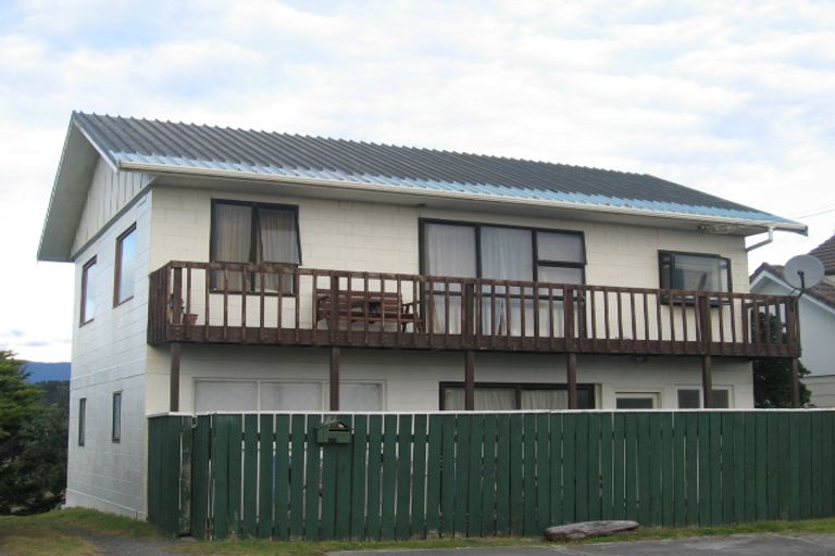 Photo of property in 10 Moana Street, Otaki Beach, Otaki, 5512
