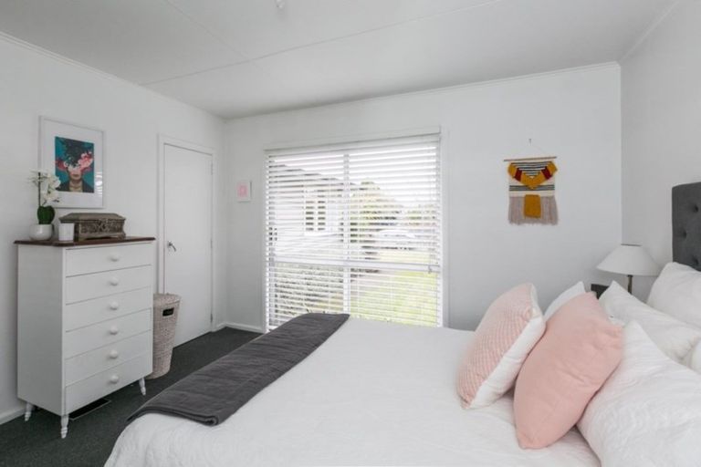 Photo of property in 3 Elliott Crescent, Havelock North, 4130