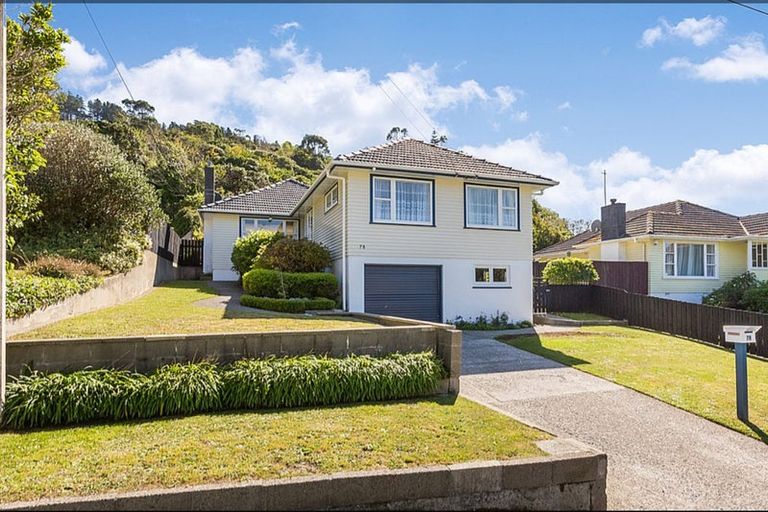 Photo of property in 78 Chester Road, Tawa, Wellington, 5028
