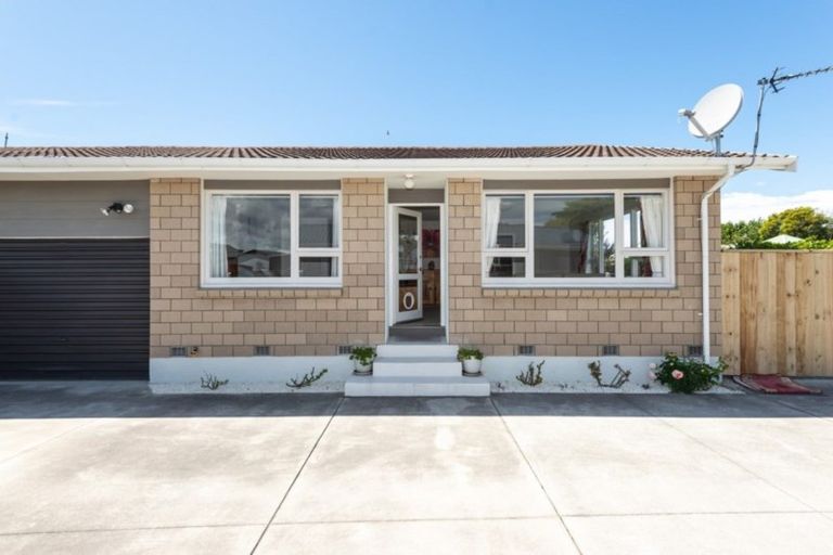 Photo of property in 1/15 Marriotts Road, North New Brighton, Christchurch, 8083