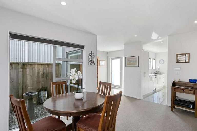 Photo of property in 36a Erlestoke Crescent, Churton Park, Wellington, 6037