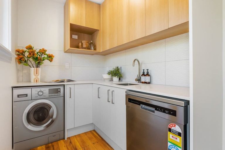 Photo of property in 136 Avonhead Road, Avonhead, Christchurch, 8042