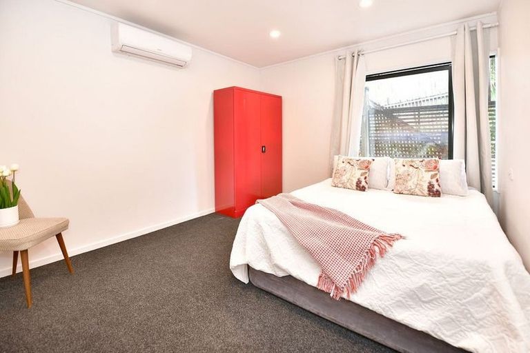 Photo of property in 6a Freya Place, Torbay, Auckland, 0630