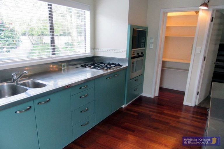 Photo of property in 1/10 Chevron Place, Ilam, Christchurch, 8041