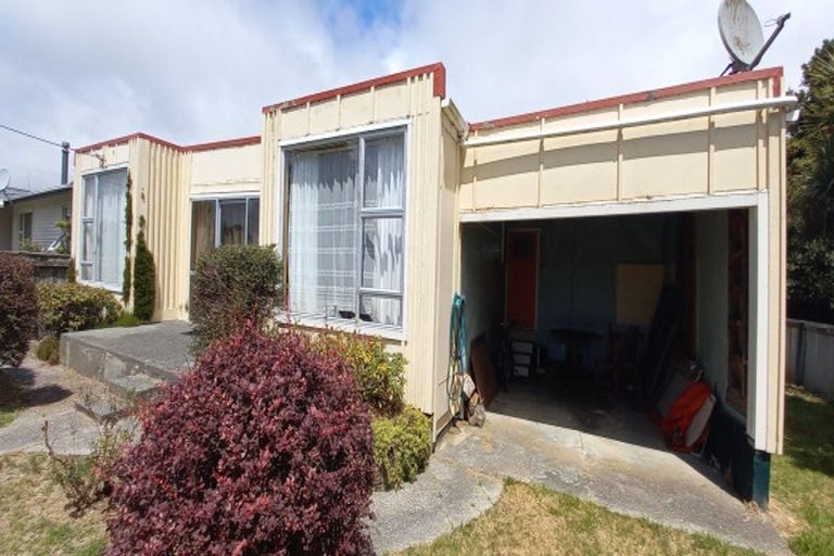 Photo of property in 5 Carlyle Street, Tuatapere, 9620