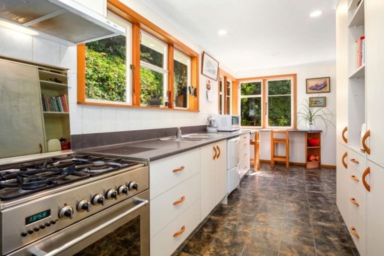 Photo of property in 129 Ironside Road, Johnsonville, Wellington, 6037