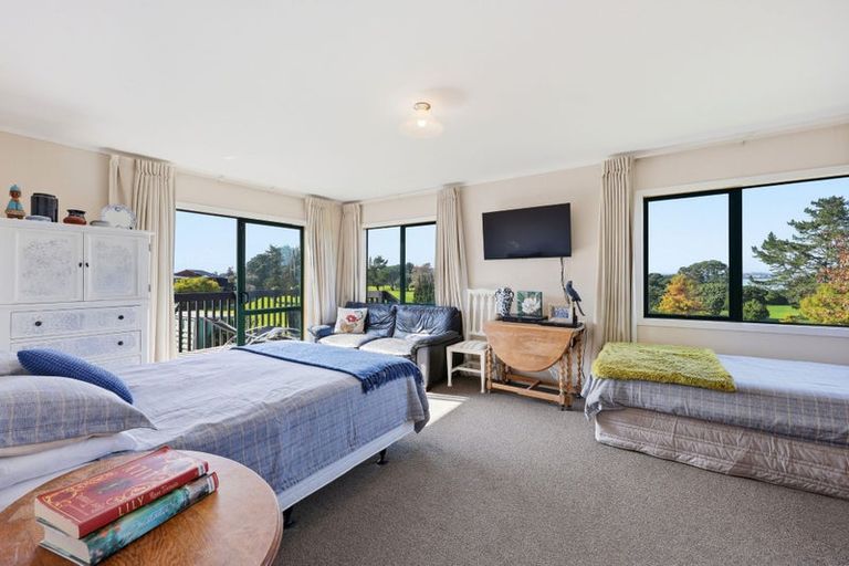 Photo of property in 166 Torkar Road, Clarks Beach, 2122