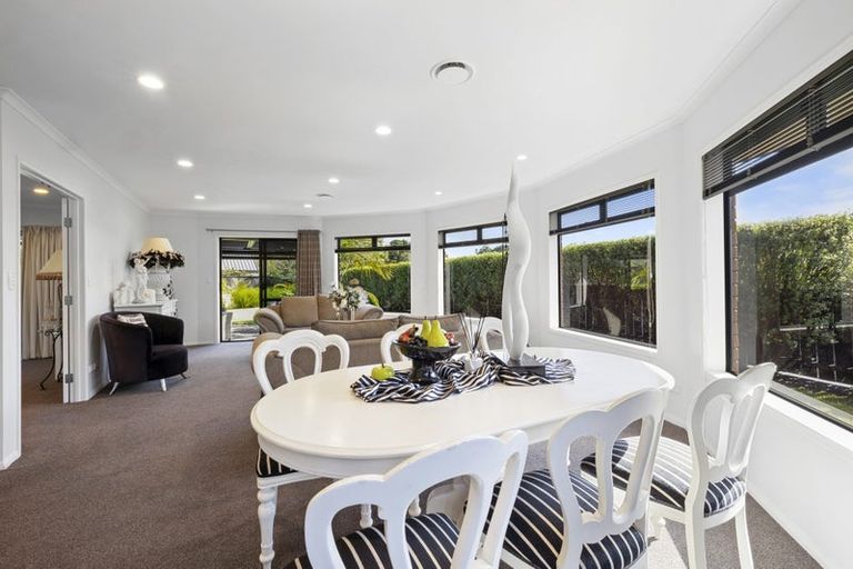 Photo of property in 10a Long Place, Frankleigh Park, New Plymouth, 4310