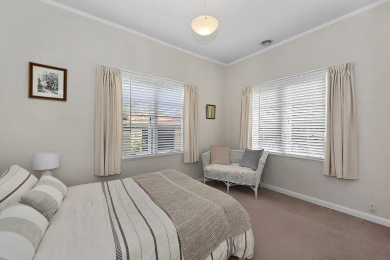 Photo of property in 33 Dalethorpe Avenue, Fairfield, Hamilton, 3214