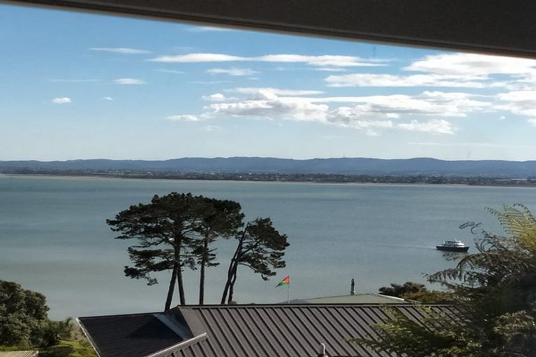Photo of property in 71b Rosecamp Road, Beach Haven, Auckland, 0626