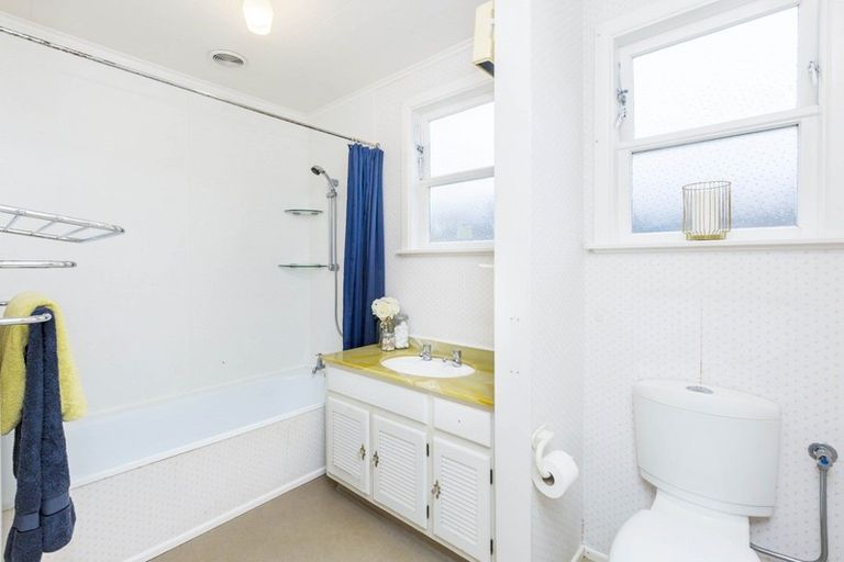 Photo of property in 19 Perry Street, Heretaunga, Upper Hutt, 5018