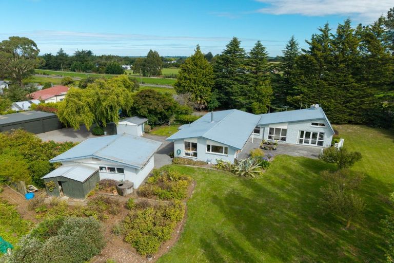 Photo of property in 2552 West Coast Road, Kirwee, Darfield, 7571