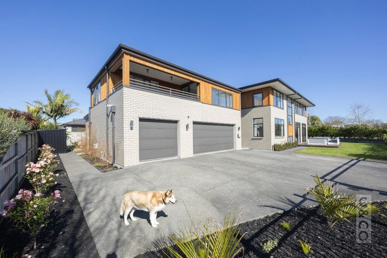 Photo of property in 2 Pitoitoi Drive, Riverhead, 0820