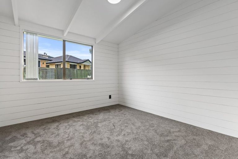 Photo of property in 2/12 Christmas Road, Manurewa, Auckland, 2102