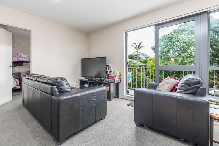 Photo of property in 205/26 Morningside Drive, Morningside, Auckland, 1025
