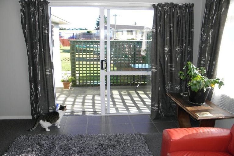 Photo of property in 52 Stuart Street, Holmes Hill, Oamaru, 9401