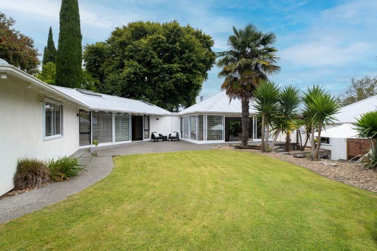 Photo of property in 138 Te Mata Road, Havelock North, 4130