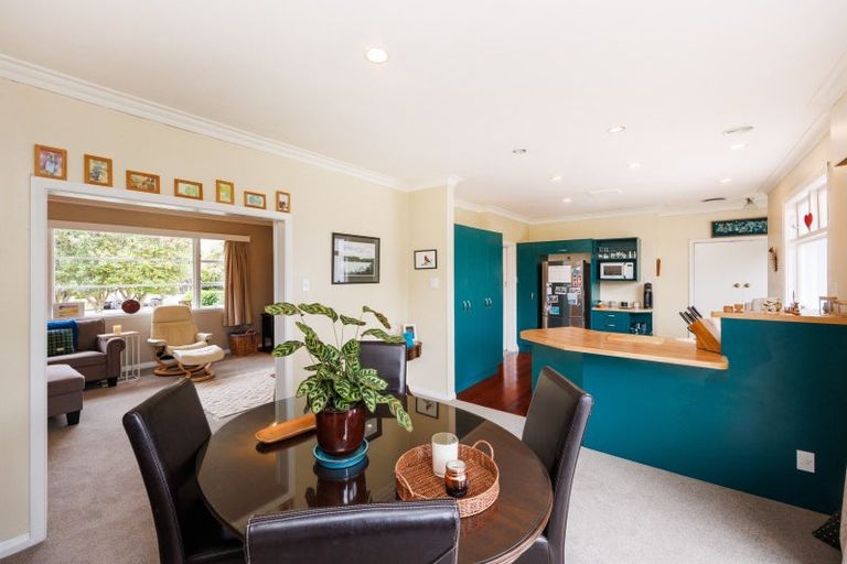 Photo of property in 9 Parata Street, Hokowhitu, Palmerston North, 4410