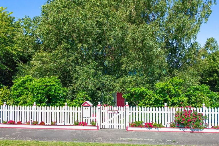 Photo of property in 86 Grey Street, Woodville, 4920