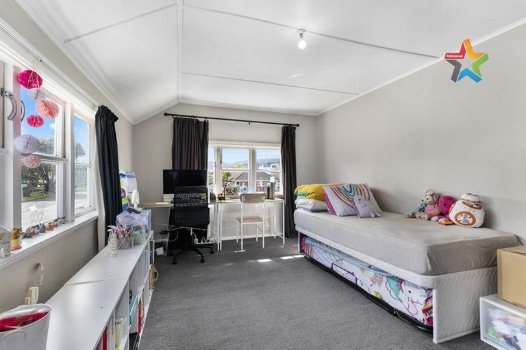 Photo of property in 4/87 Cambridge Terrace, Waterloo, Lower Hutt, 5011