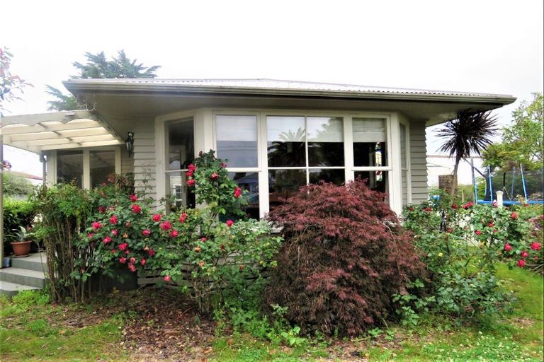 Photo of property in 78 Wakefield Street, Westport, 7825