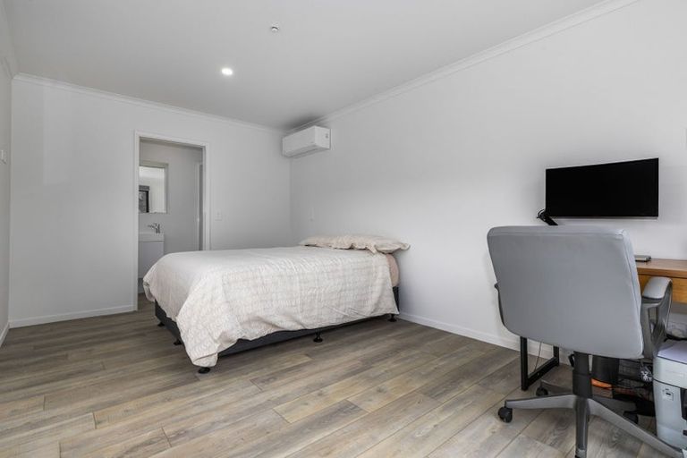 Photo of property in 105 Peka Peka Road, Peka Peka, Waikanae, 5391