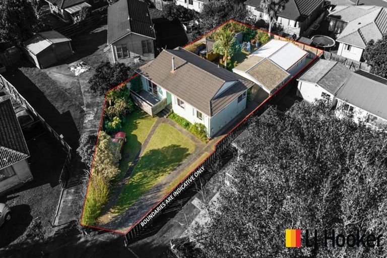 Photo of property in 22 Adel Place, Weymouth, Auckland, 2103