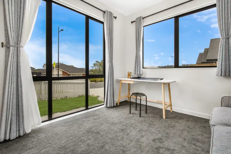 Photo of property in 1 Barrique Road, Kumeu, 0810