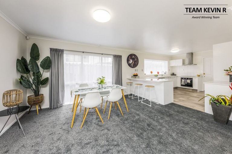 Photo of property in 5 Reyland Close, Weymouth, Auckland, 2103