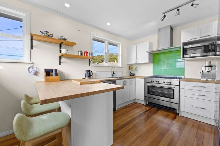 Photo of property in 36 Hukatai Street, Elsdon, Porirua, 5022