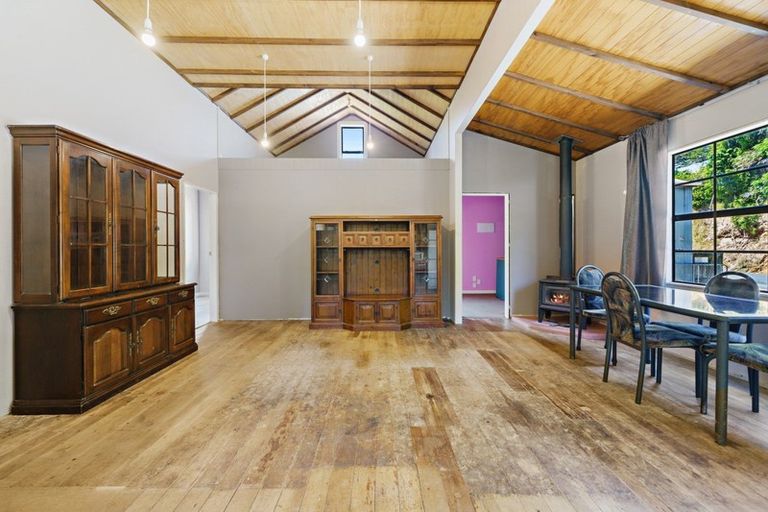 Photo of property in 281 Takapu Road, Takapu Valley, Wellington, 5028