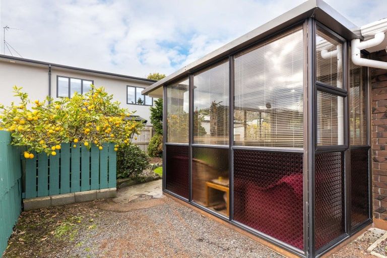 Photo of property in 71a Eliot Street, New Plymouth, 4310