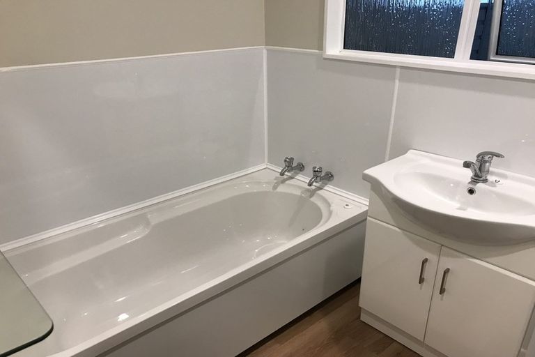 Photo of property in 21 Bulteel Street, New Plymouth, 4310