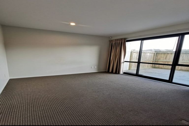 Photo of property in 17/5 Perekia Street, Albany, Auckland, 0632