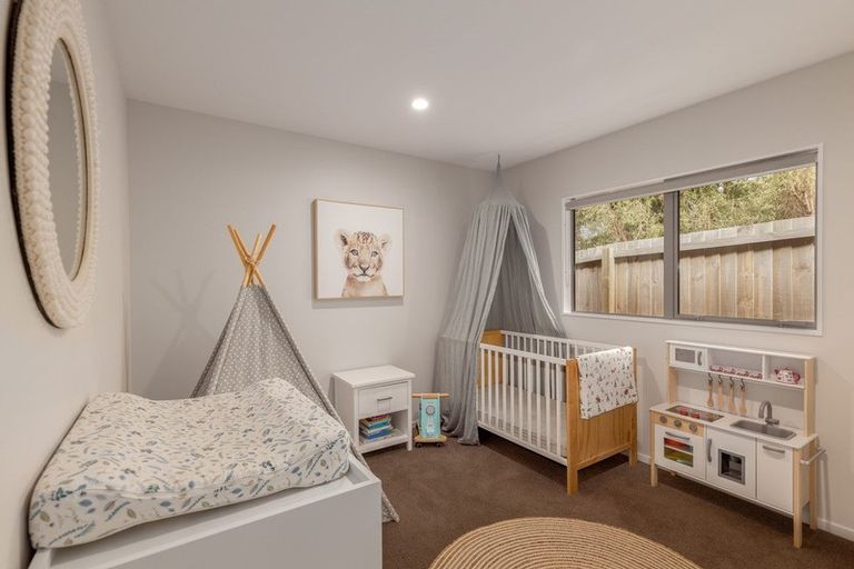 Photo of property in 74a Moncks Spur Road, Redcliffs, Christchurch, 8081