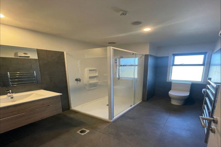 Photo of property in 2/269 Kilmore Street, Christchurch Central, Christchurch, 8011