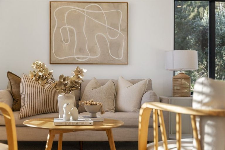 Photo of property in 333 Motutara Road, Muriwai, Waimauku, 0881