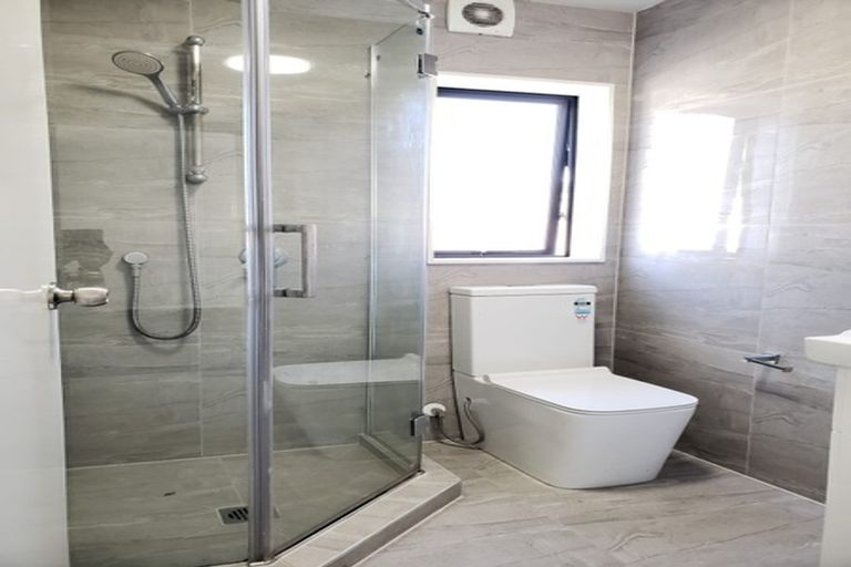 Photo of property in 18 Heathberry Close, Papatoetoe, Auckland, 2025