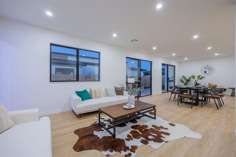 Photo of property in 9 Cutfield Lane, Kumeu, 0810