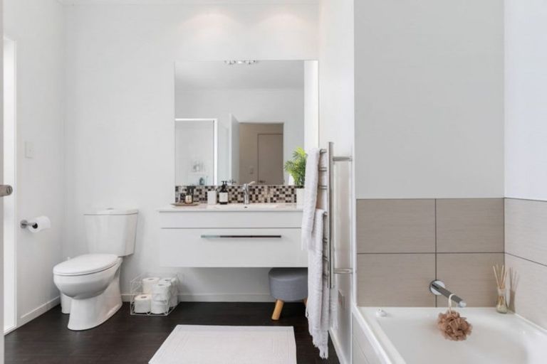 Photo of property in 54 Scoria Close, Pyes Pa, Tauranga, 3112