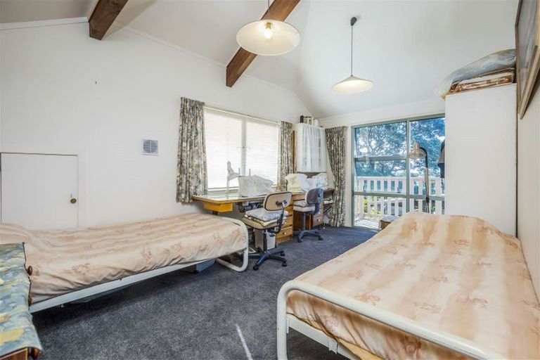 Photo of property in 63 Howard Road, Orere Point, Papakura, 2585