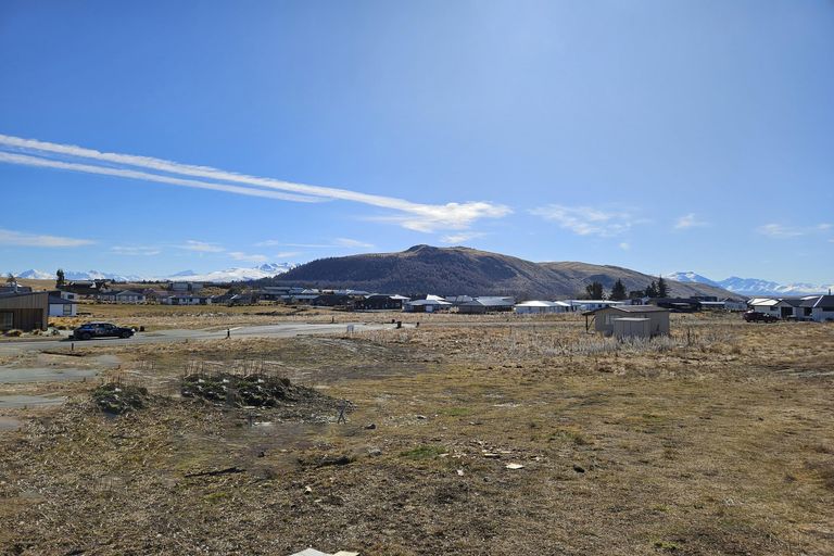 Photo of property in 16 Edwards Lane, Lake Tekapo, 7999