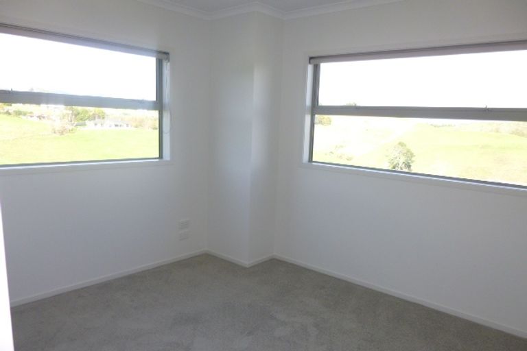 Photo of property in 18 Raptor Way, Welcome Bay, Tauranga, 3175