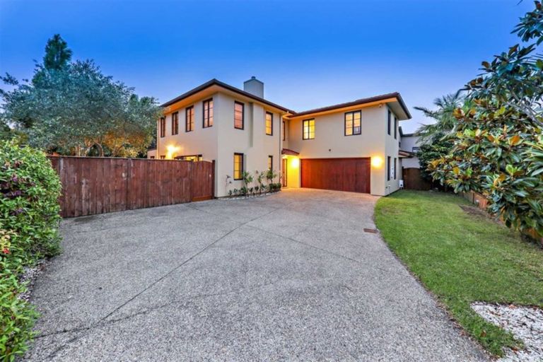 Photo of property in 11 Karson Place, Flat Bush, Auckland, 2016