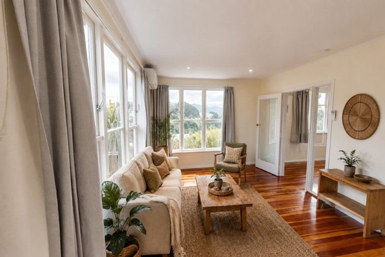 Photo of property in 17 Durham Street, Cannons Creek, Porirua, 5024