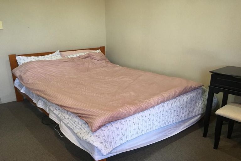 Photo of property in 5/85 Portage Road, New Lynn, Auckland, 0600